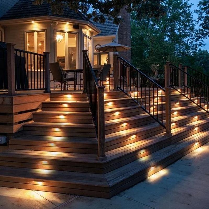 2+2 FREE | SunStep - Solar-powered outdoor lights [Last day of the sale]