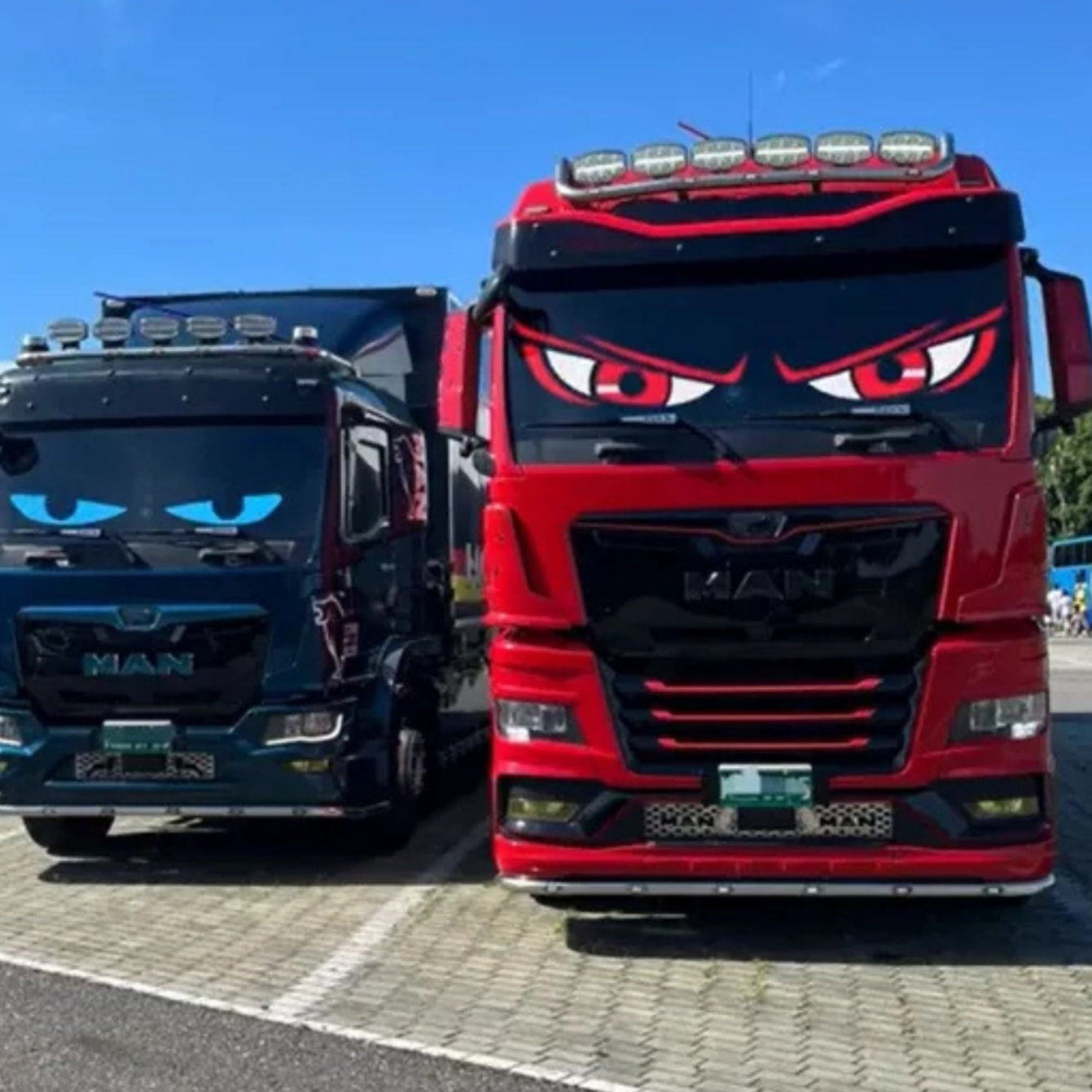 Aanpasbaar LED-autoscherm met duivelse ogen ontwerp