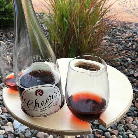 WineMate - your stylish companion for enjoying wine outdoors
