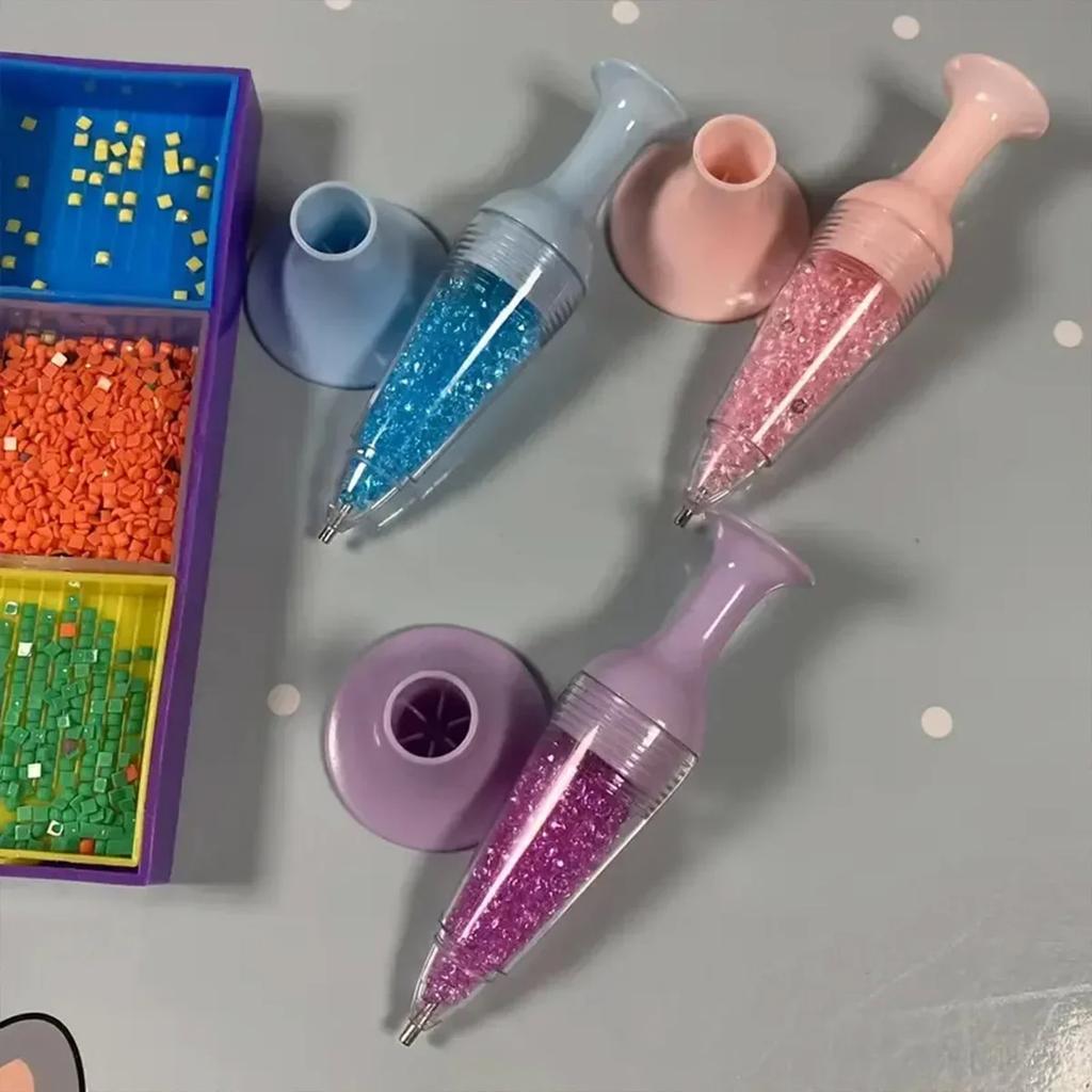Creatieve doe-het-zelf knutselpen voor kunstzinnige projecten