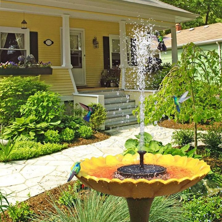 FloatingAqua™ - Solar-powered water fountain