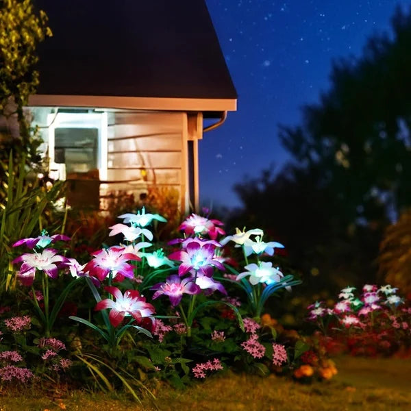 SolarBlossom - Magical garden lamp with floral motif