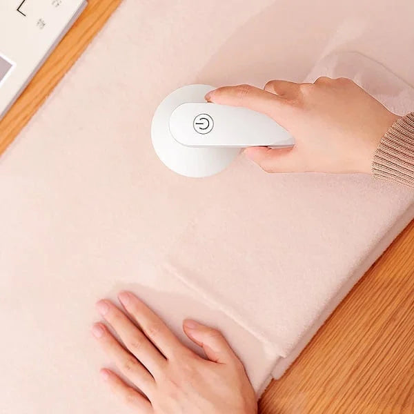 FluffEase - Rechargeable Electric Lint Remover [Last Day Sale]