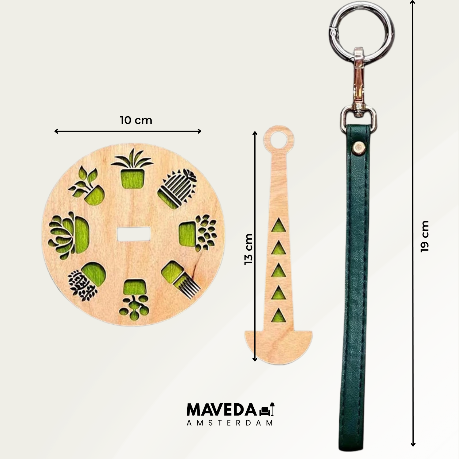 YarnMate™ - yarn always at hand when traveling