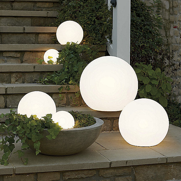 GlowLux - Spherical garden lamp [Last day sale]