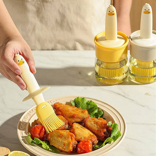 OilEase - The practical oil dispenser with integrated silicone brush!