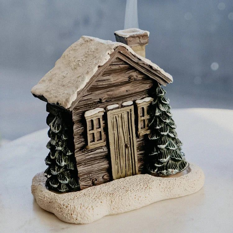 CozyCabin - Log Cabin Snowy Winter Incense Cone Burner [Last Day Sale]