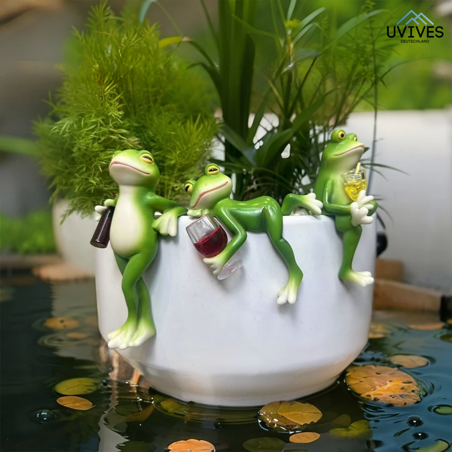 FrogWhimsy - The cheeky decoration for pots &amp; gardens