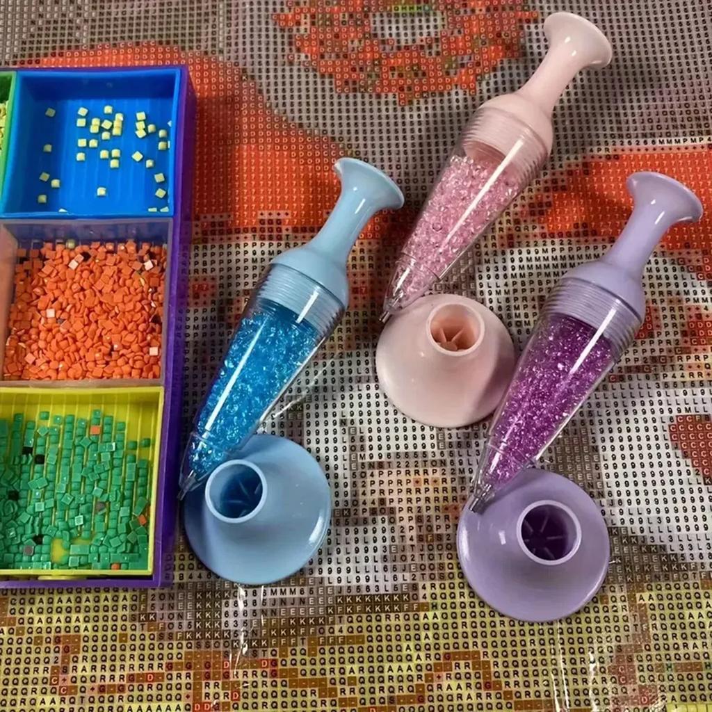 Creatieve doe-het-zelf knutselpen voor kunstzinnige projecten