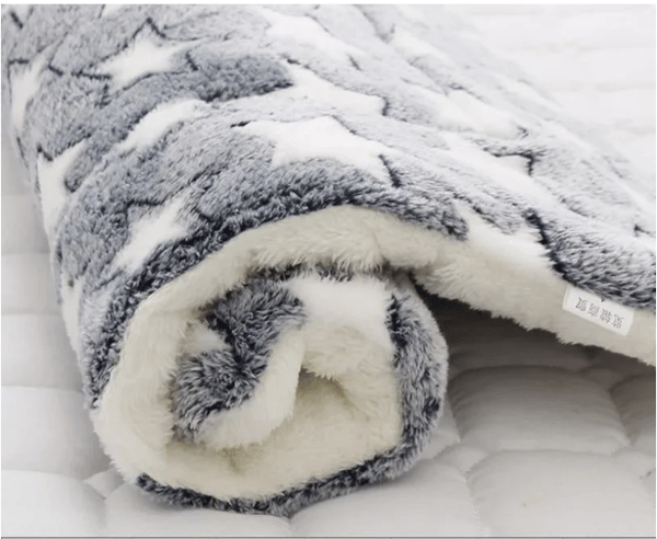 50% OFF | WhiskerPad - Cozy and soothing cat blanket [Last day of sale]