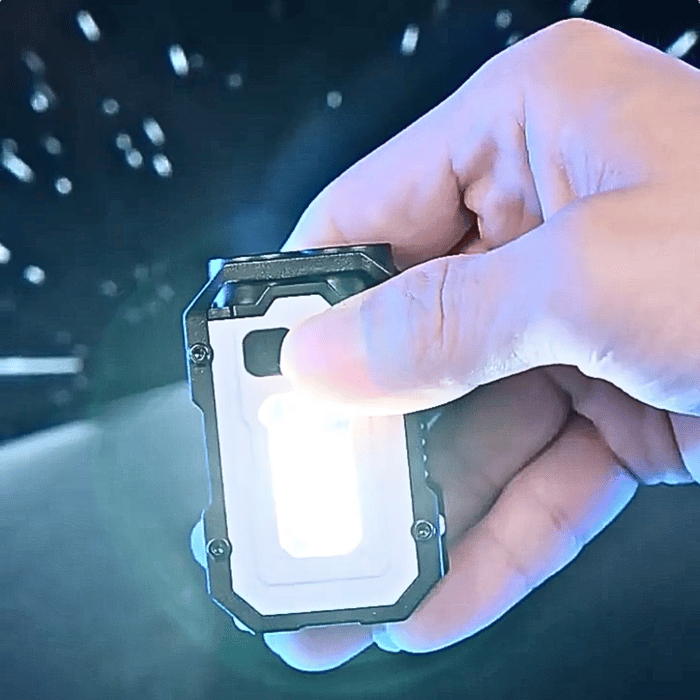 MiniBeam – The ultra-compact flashlight for your key ring