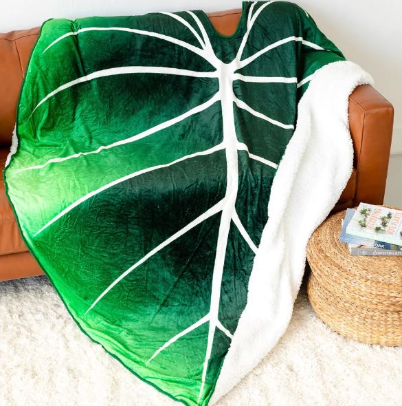 LeafyLuxe™ - Leaf-shaped fleece blanket [Last day sale]
