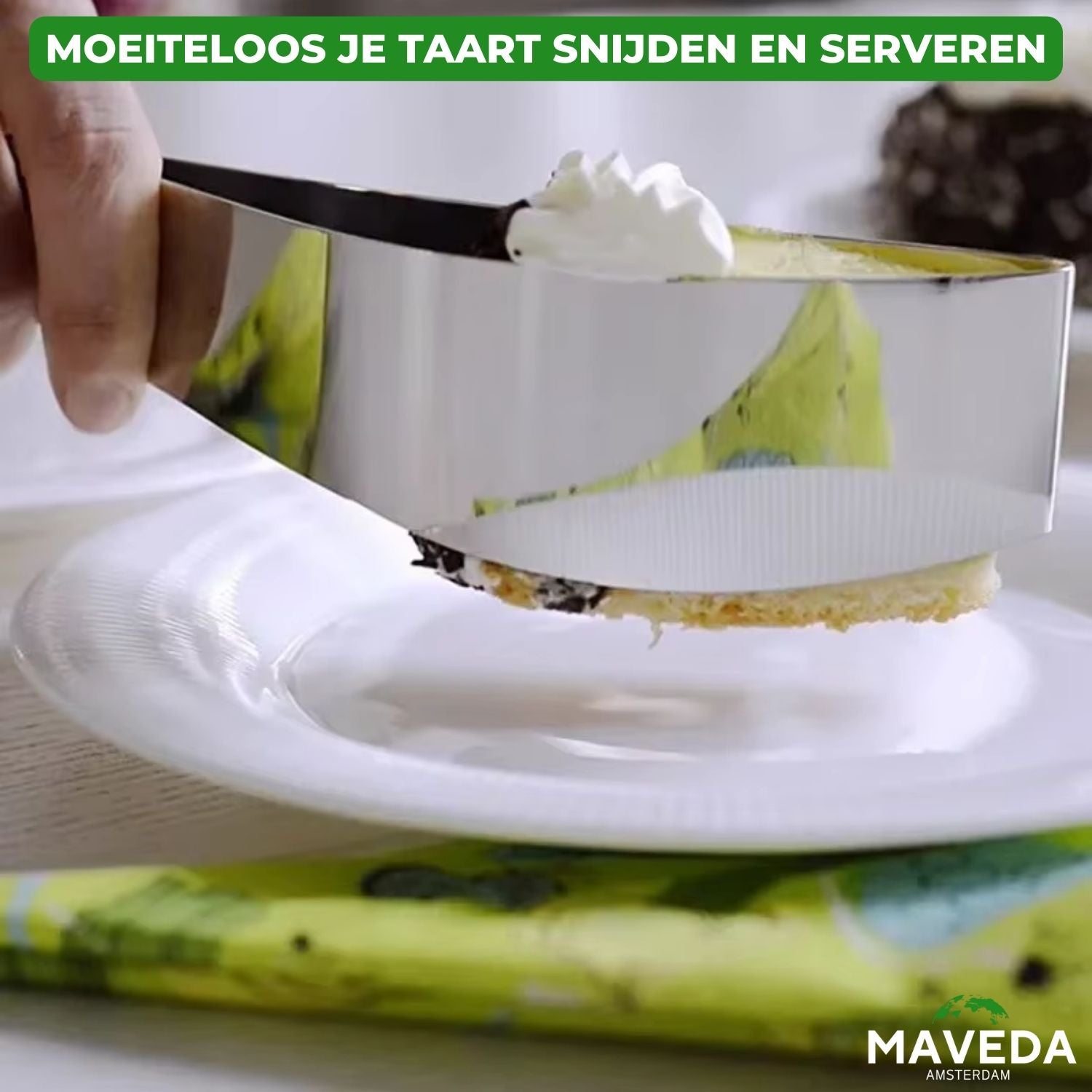 BakeCut™ - Aluminum cake cutter