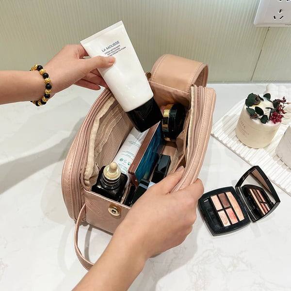 GlamGo - Large Capacity Travel Cosmetic Bag [Last Day Sale]