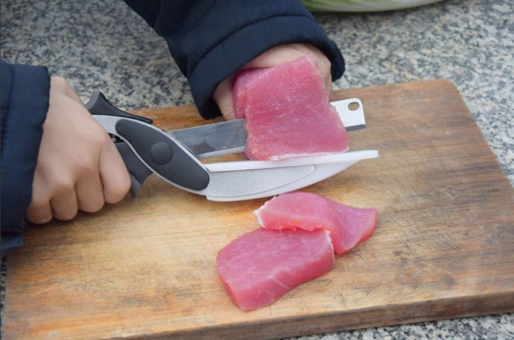 50% OFF | CleverCutter™ - 2-in-1 Stainless Steel Kitchen Scissors [Last Day Sale]