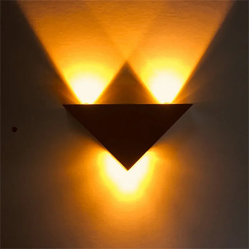LumiBrite - Intelligent solar wall light for outdoor use