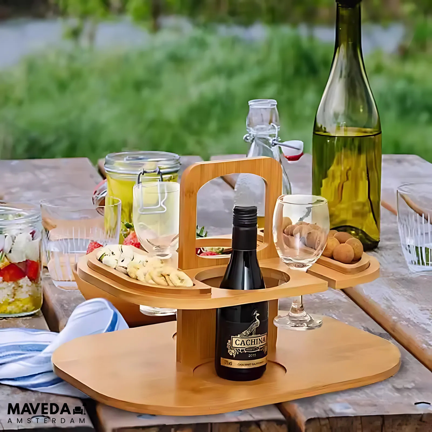 PicniMate™ - your stylish wine table for on the go