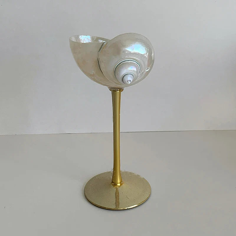 Elegante cocktailglazen geïnspireerd op de oceaan