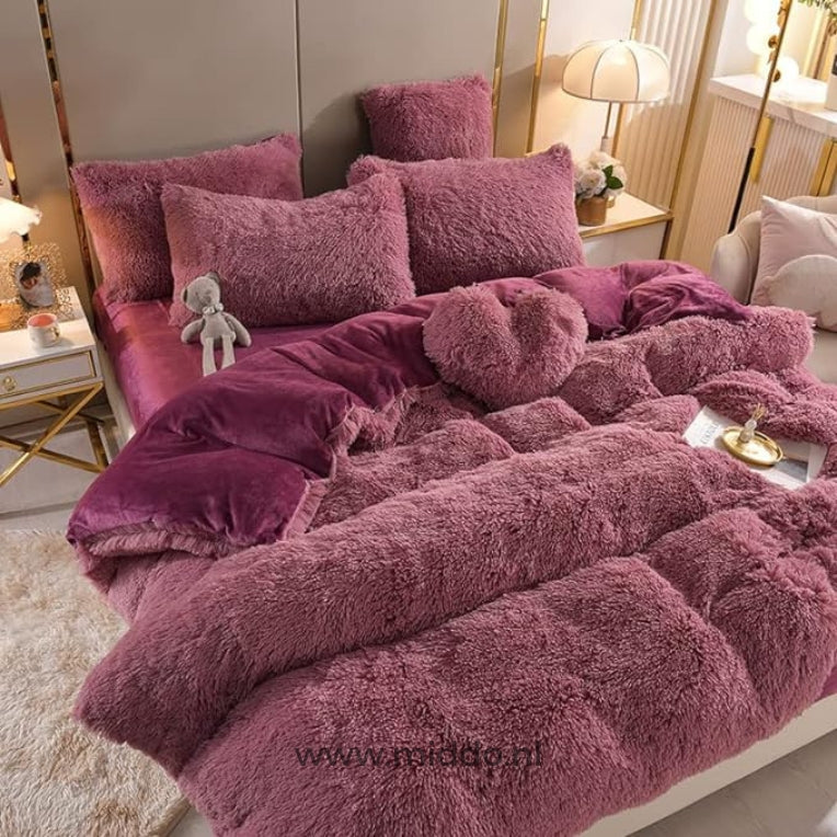 FluffyBliss™ - 5-piece teddy fleece bedding set with a free heart pillow! [Last day sale] 