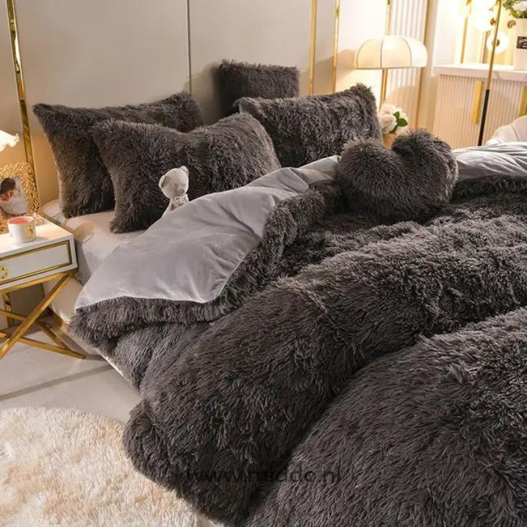 FluffyBliss™ - 5-piece teddy fleece bedding set with a free heart pillow! [Last day sale] 