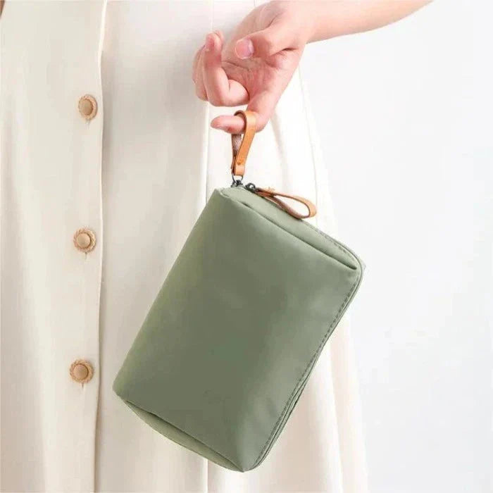 TravelPouch - The perfect makeup bag for travel