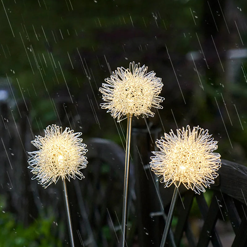 TwinklePuff - Waterproof solar garden light with dandelion motif