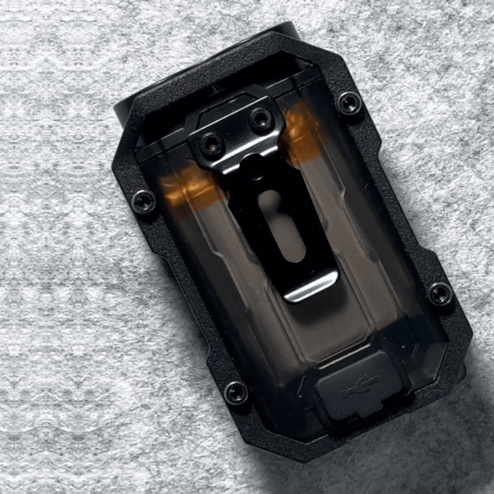 MiniBeam – The ultra-compact flashlight for your key ring