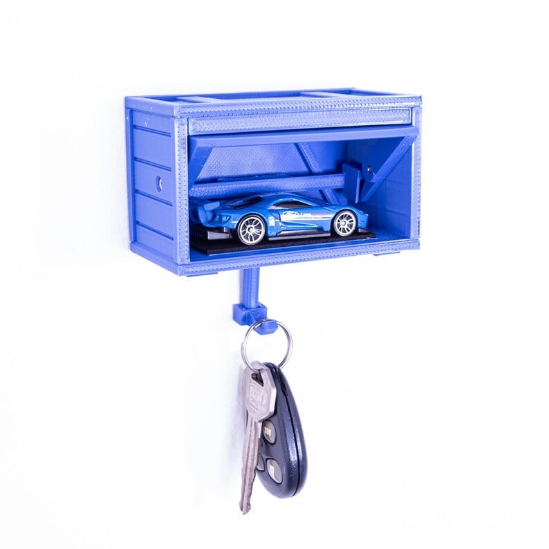KeySwing - The key holder that moves!