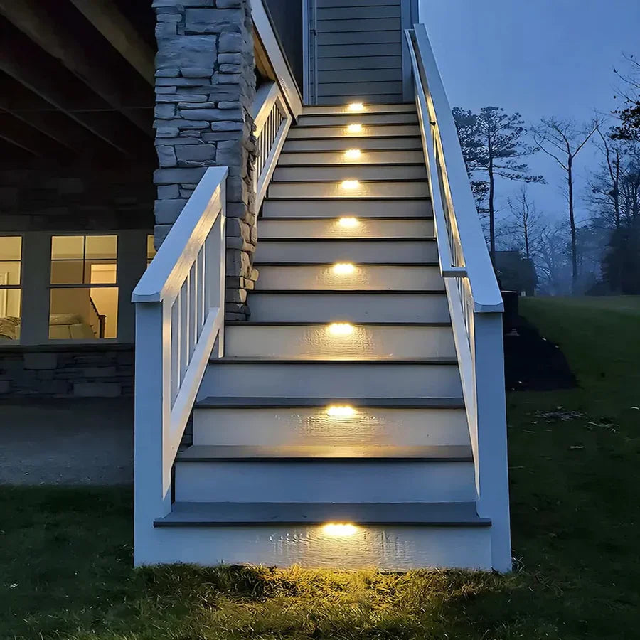 2+2 FREE | SunStep - Solar-powered outdoor lights [Last day of the sale]