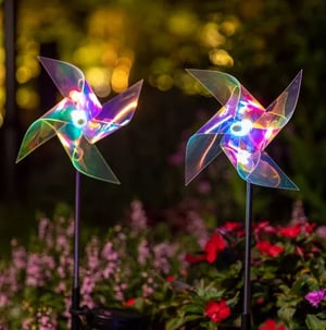 Buy 1+1 FREE | SpinGlow - Color and movement game for your garden at night