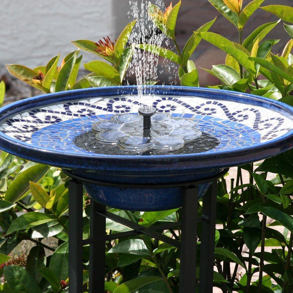 FloatingAqua™ - Solar-powered water fountain