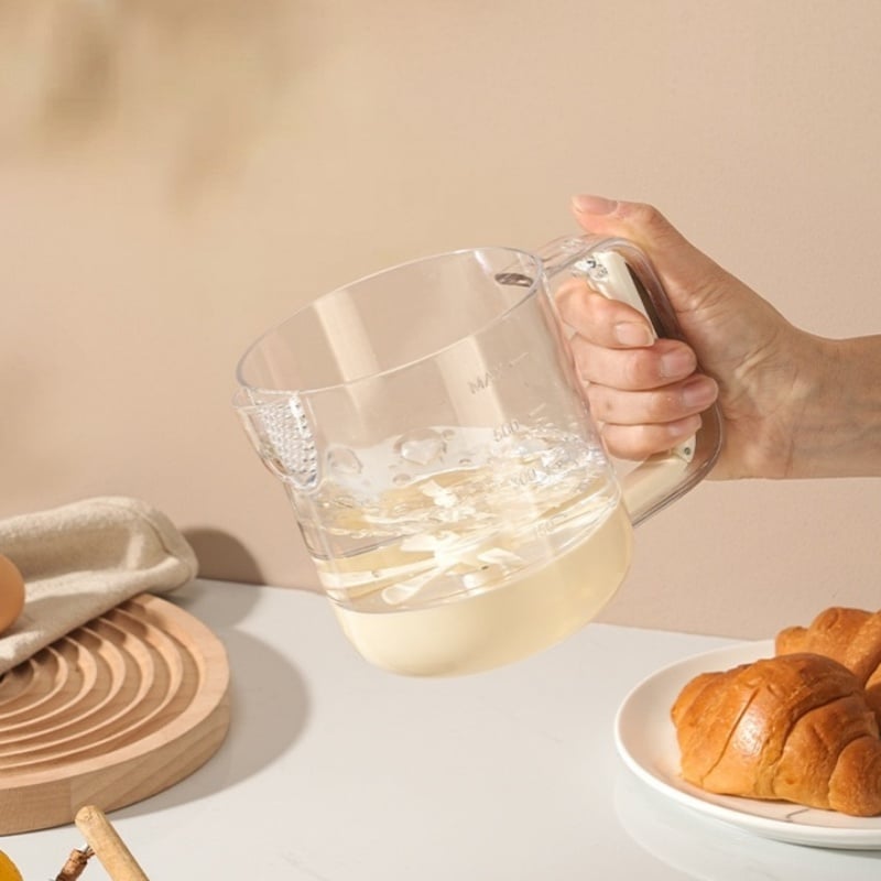 MixMaster Cup - stir, measure, filter in one handle!
