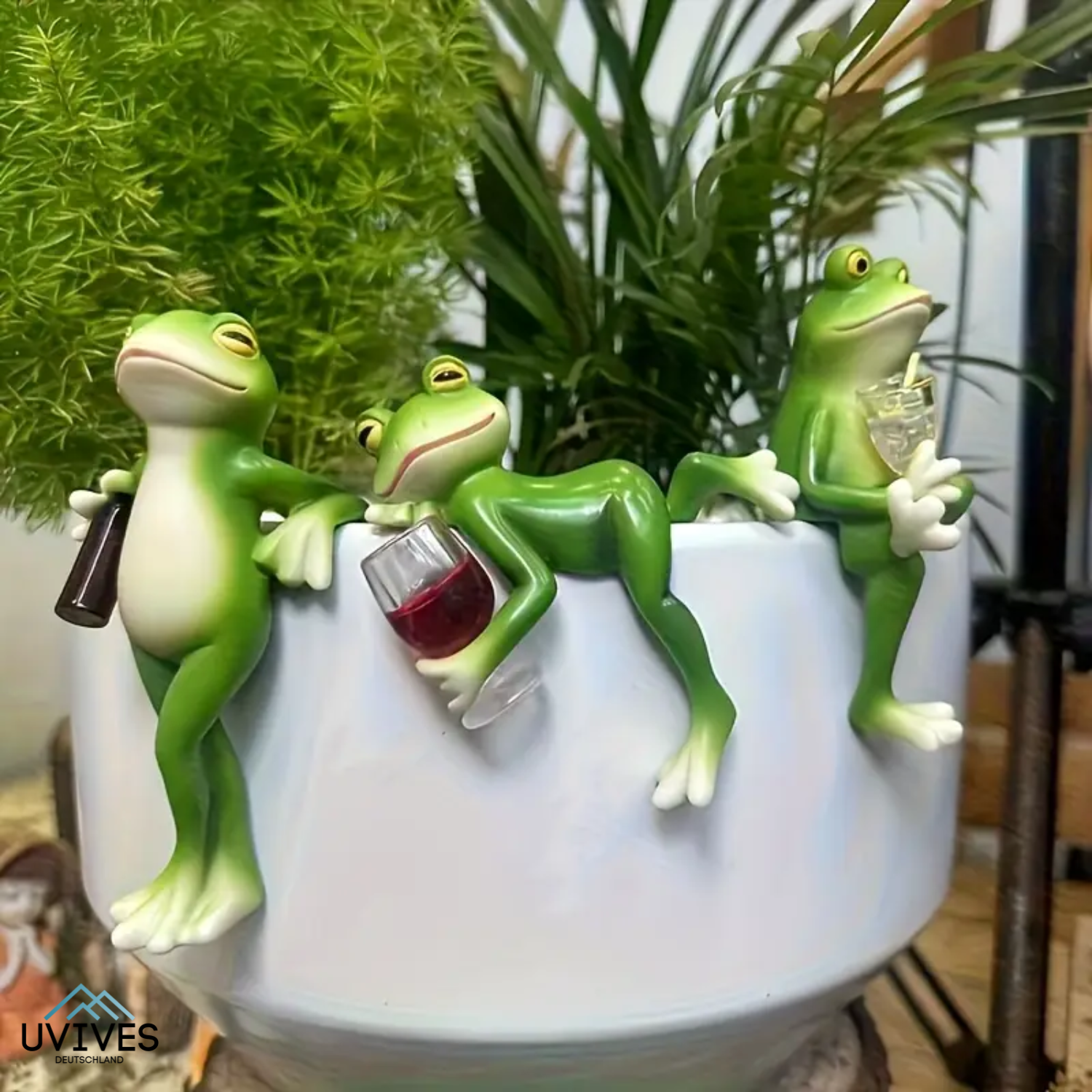 FrogWhimsy - The cheeky decoration for pots &amp; gardens