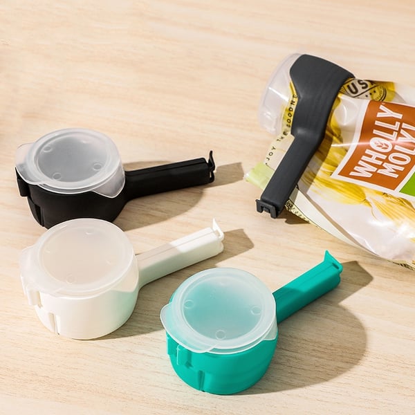 PourEase - Pocket clip for canned food with dosing spout [Last day sale]