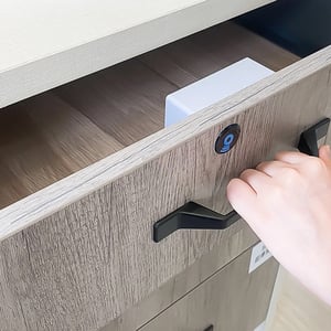 SafeTap - Smart protection for your lockers 