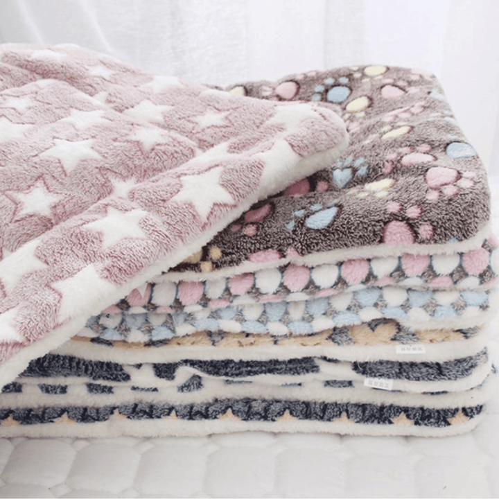 Buy One Get One Free | SoftWhiskers - Calming Cat Blanket [Last Day Sale]