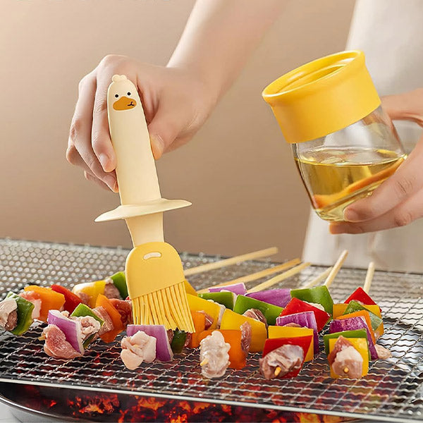 OilEase - The practical oil dispenser with integrated silicone brush!
