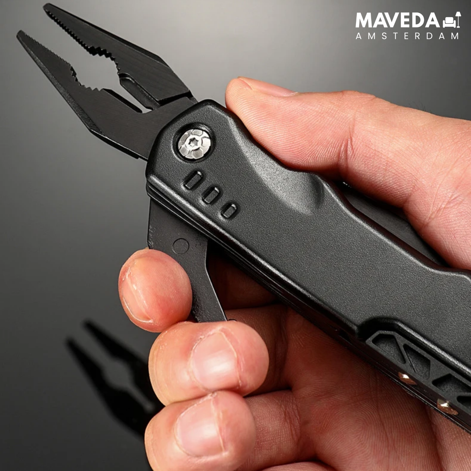 GearPro - Your 16-in-1 multi-tool for every adventure!
