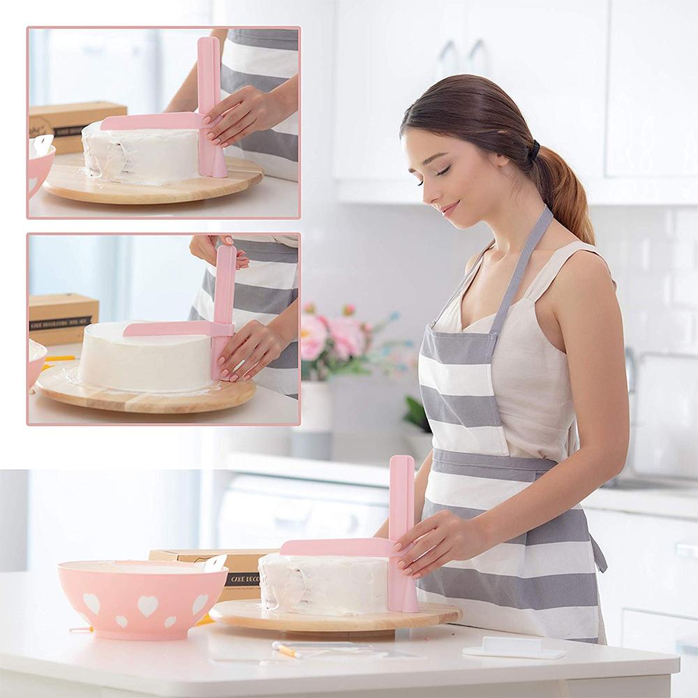 CakeCrafter - Adjustable Cake Scraper and Smoother