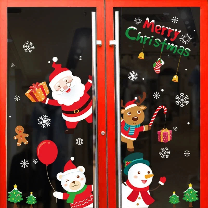 Sfeervolle raamversiering met diverse kerstmotieven