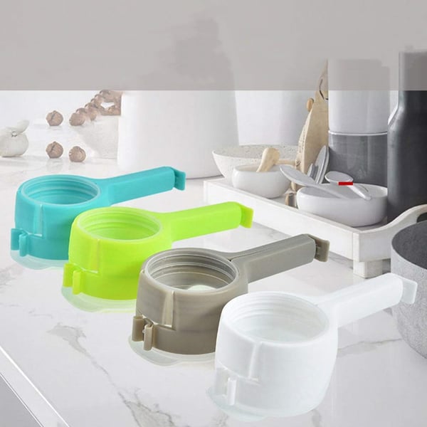 PourEase - Pocket clip for canned food with dosing spout [Last day sale]