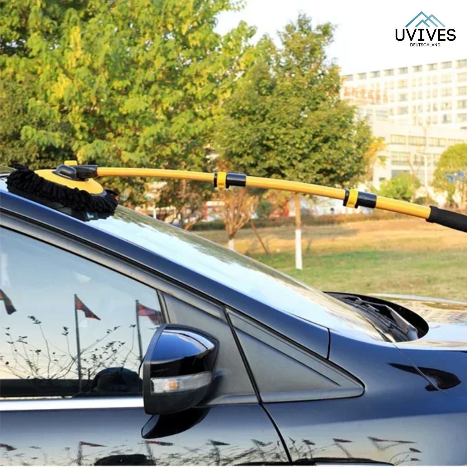 CleanReach – car care without bending, without scratches, without effort.