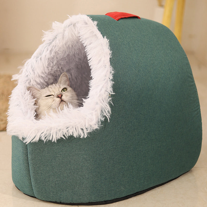 Gezellig winterhuisje voor kleine honden en katten