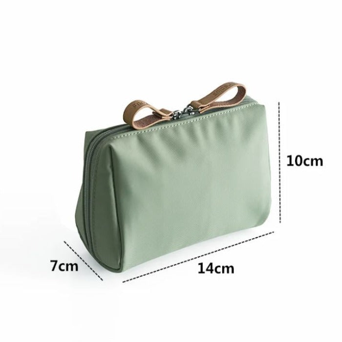 TravelPouch - The perfect makeup bag for travel