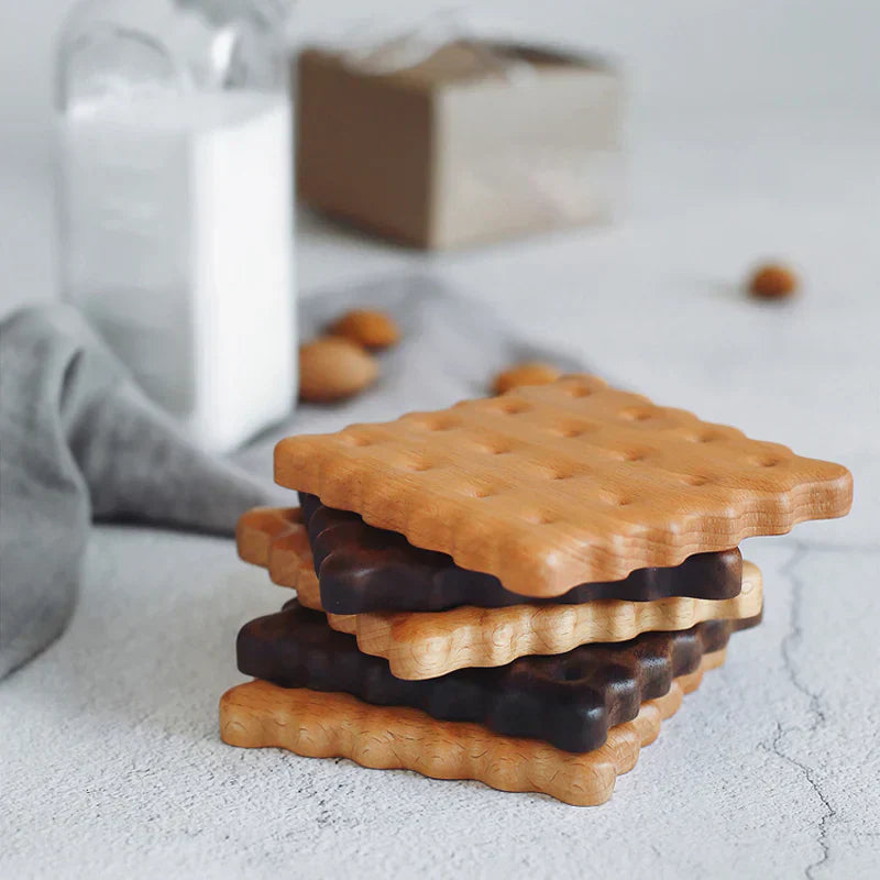 BiscWood™ - Stylish coasters with a biscuit design!
