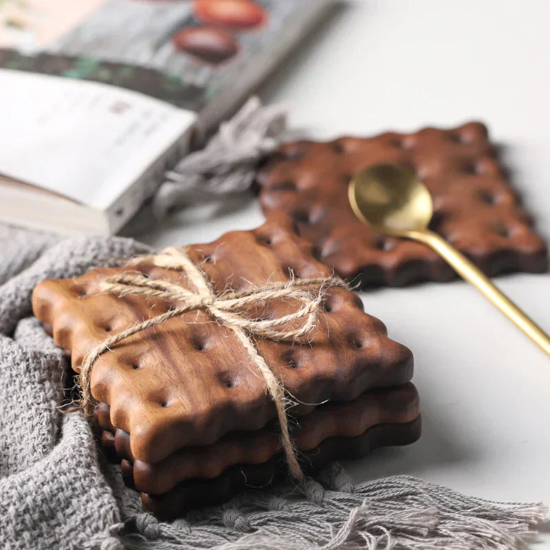 BiscWood™ - Stylish coasters with a biscuit design!