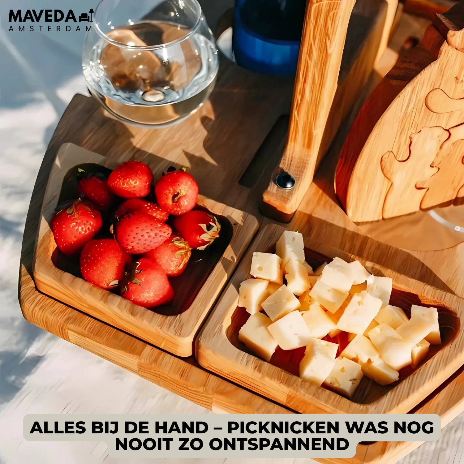 PicniMate™ - your stylish wine table for on the go