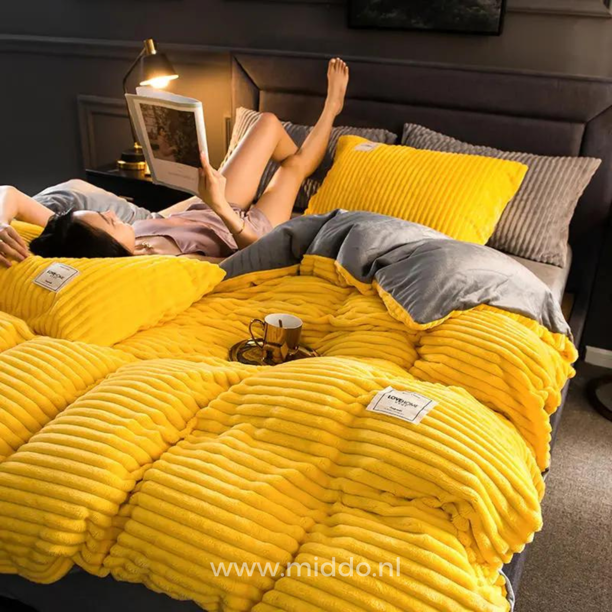 LuxiVelvet - Wrap yourself in ultimate comfort and warmth for cold winter nights [Last day sale] 