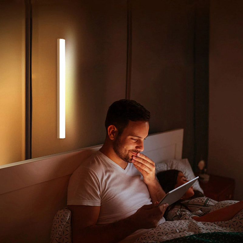 BrightaLite - Rechargeable lamp with a slim design