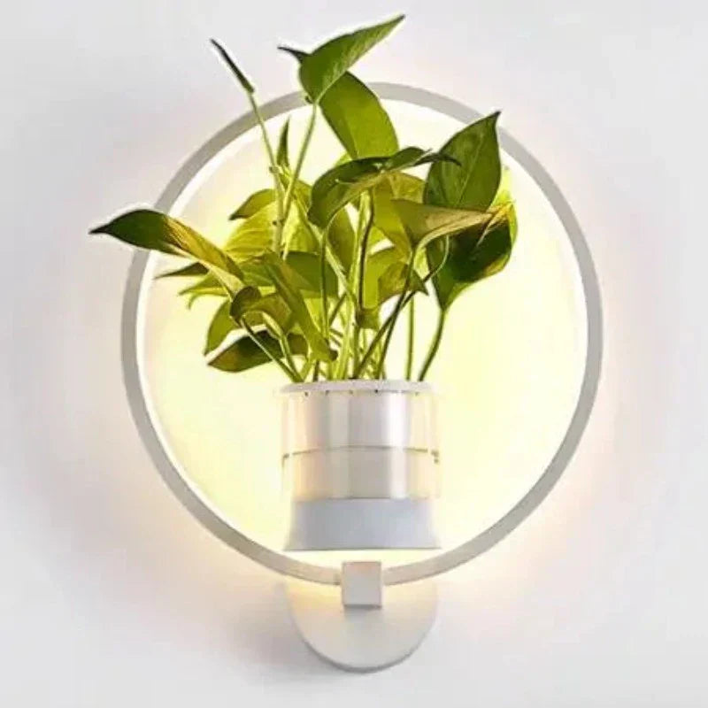 GlowPlant - Wall lamp with style &amp; integrated planter